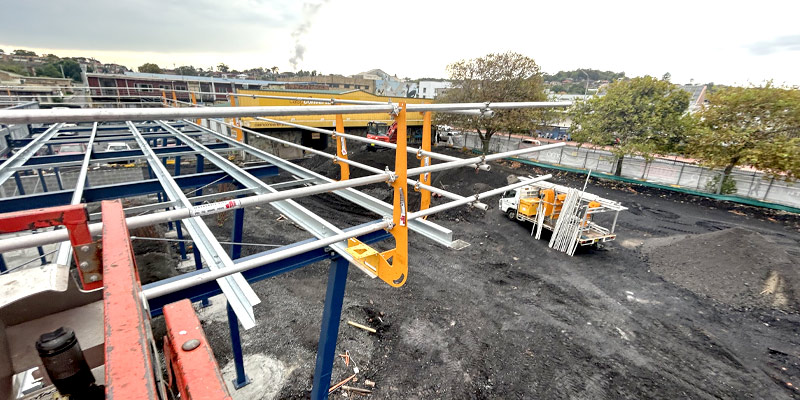 Commercial Brackets - Star Bucks Build Scaffolding Stronghold